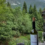 A Per Sci E Montagna Con Ampio Balcone Daire *
