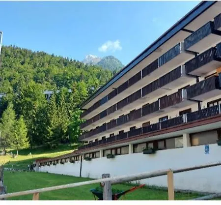 A Per Sci E Montagna Con Ampio Balcone Appartement Sella Nevea